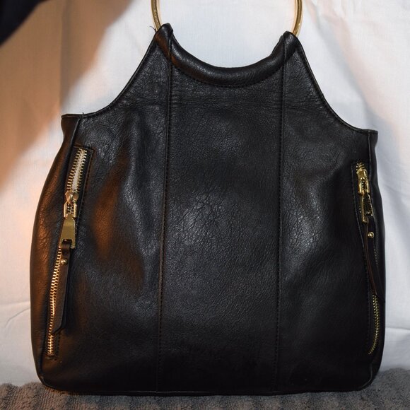 International‎ Concepts HUW Bangle Bag - Picture 1 of 6